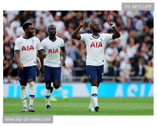 球员在国际比赛中被球迷票选为最佳球员并获赞，球员就应该在